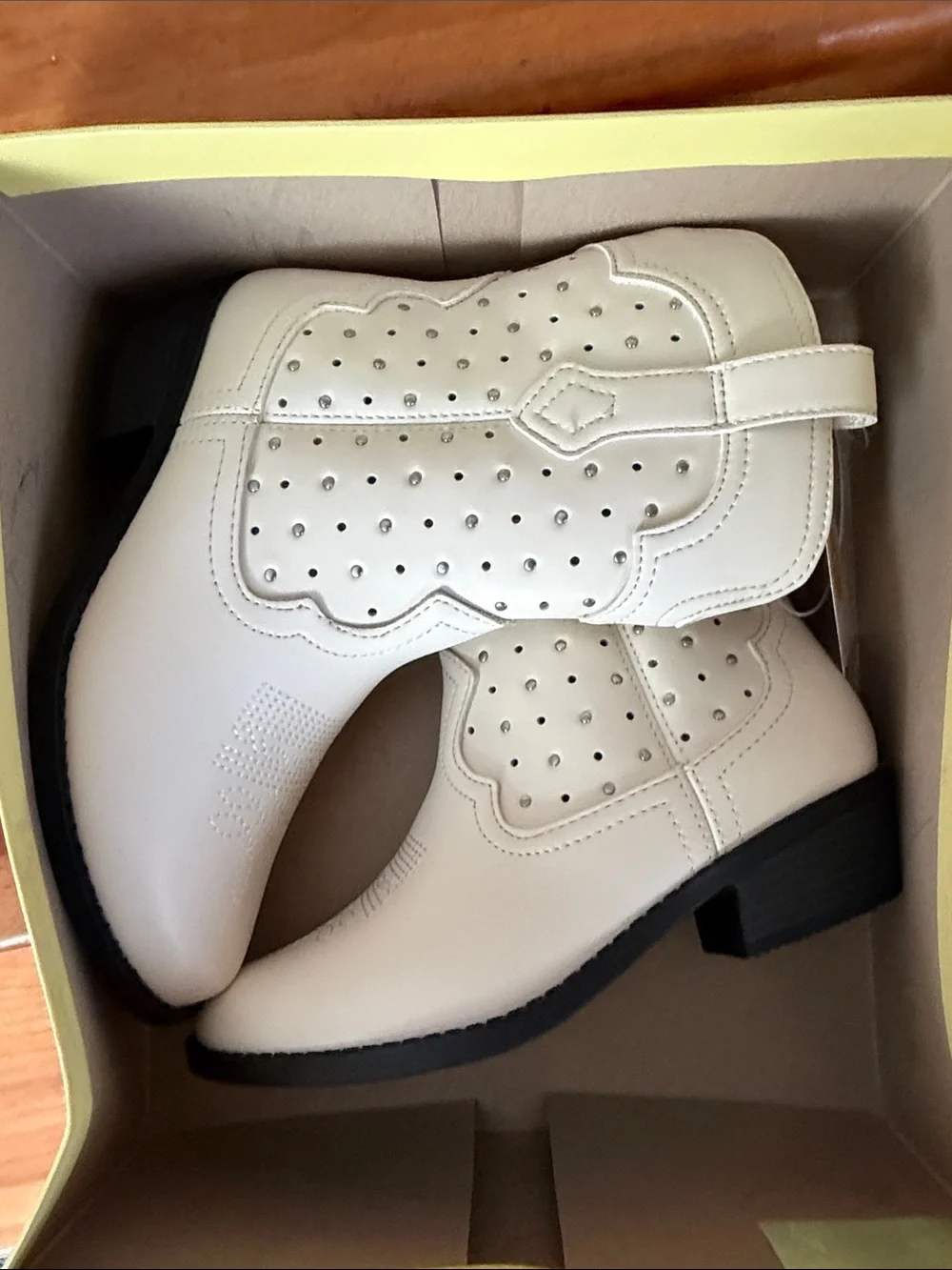 Art Class Jovi White Girls cowboy cowgirl boot NIB NWT NEW In box